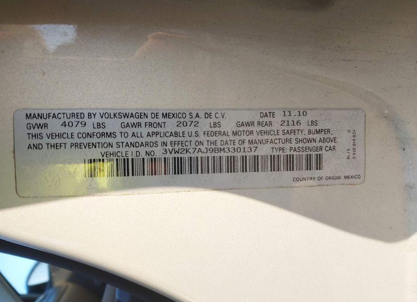 Photo 9 of 2011 Volkswagen Jetta 2.0L S (VIN 3VW2K7AJ9BM330137)