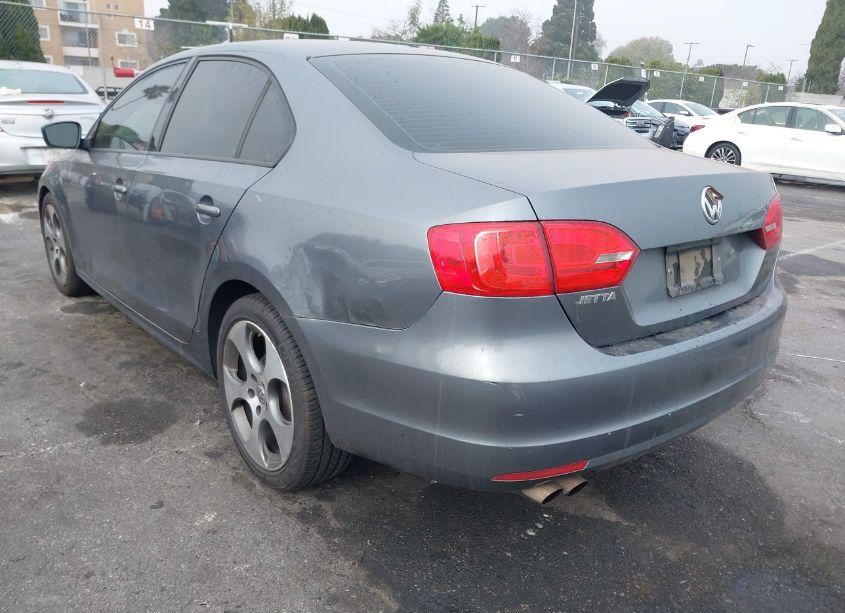 Photo 3 of 2011 Volkswagen Jetta 2.0L S (VIN 3VW2K7AJ9BM357919)