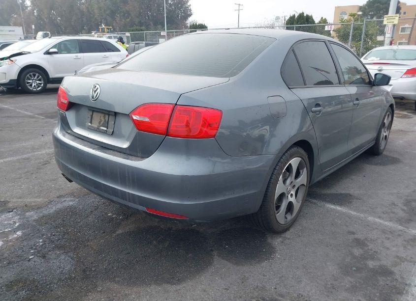 Photo 4 of 2011 Volkswagen Jetta 2.0L S (VIN 3VW2K7AJ9BM357919)