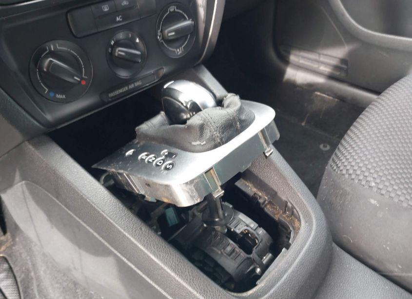 Photo 6 of 2011 Volkswagen Jetta 2.0L S (VIN 3VW2K7AJ9BM357919)