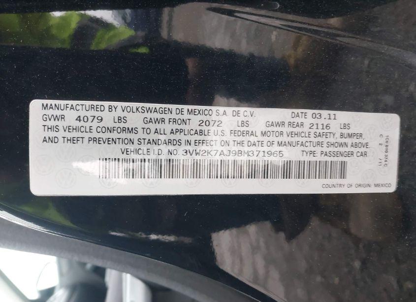 Photo 9 of 2011 Volkswagen Jetta 2.0L S (VIN 3VW2K7AJ9BM371965)