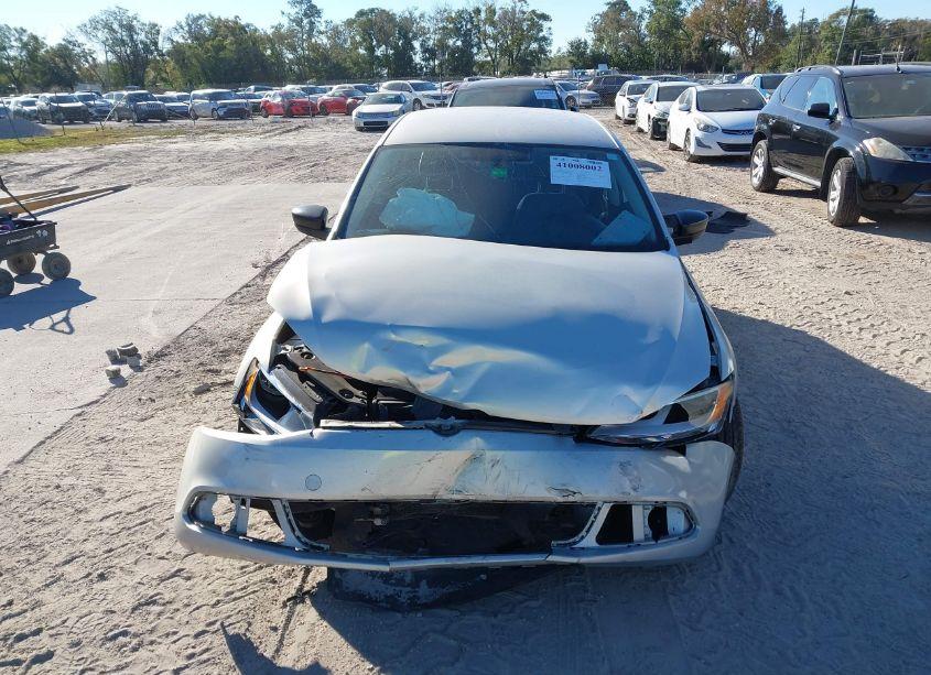 Photo 11 of 2011 Volkswagen Jetta 2.0L S (VIN 3VW2K7AJ9BM381945)