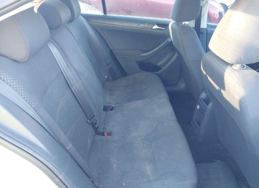 Photo 8 of 2012 Volkswagen Jetta 2.0L S (VIN 3VW2K7AJ9CM055869)
