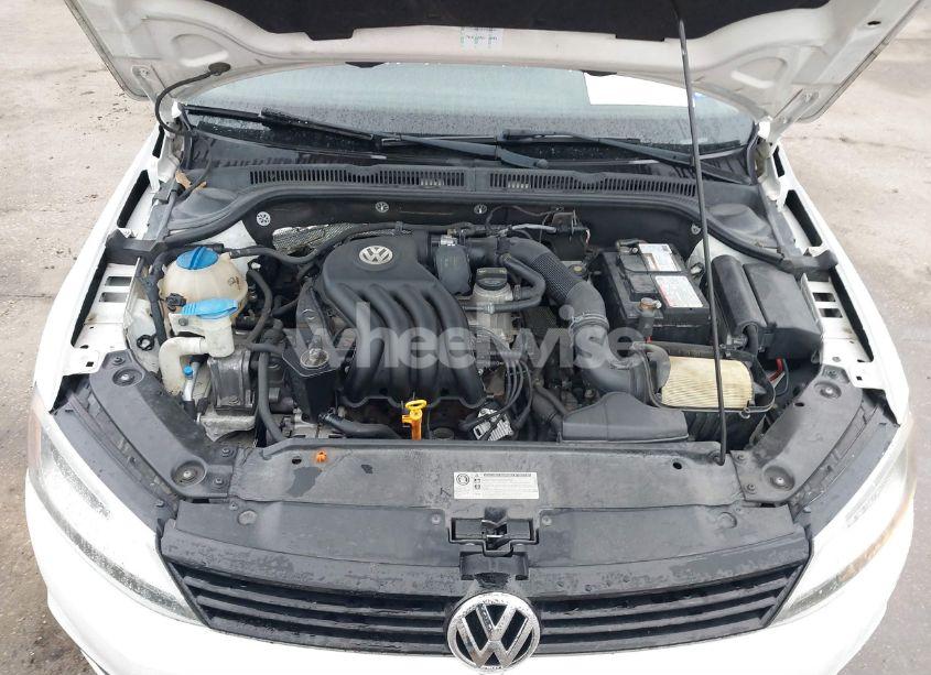 Photo 10 of 2012 Volkswagen Jetta (VIN 3VW2K7AJ9CM345979)