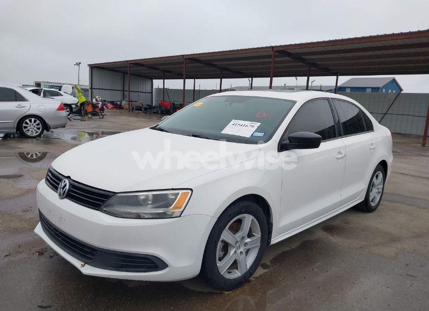 Photo 2 of 2012 Volkswagen Jetta (VIN 3VW2K7AJ9CM345979)