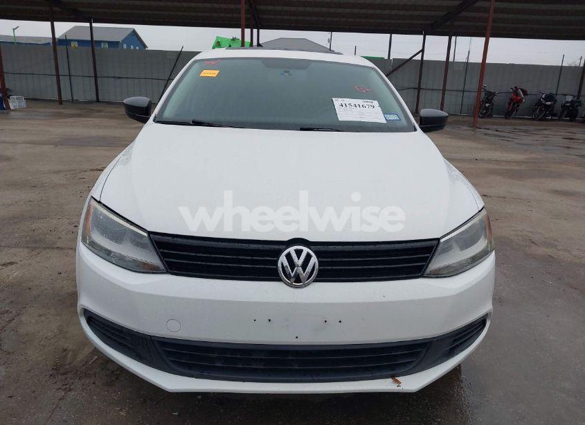Photo 6 of 2012 Volkswagen Jetta (VIN 3VW2K7AJ9CM345979)