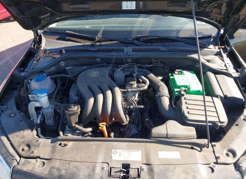 Photo 10 of 2013 Volkswagen Jetta 2.0L S (VIN 3VW2K7AJ9DM208266)