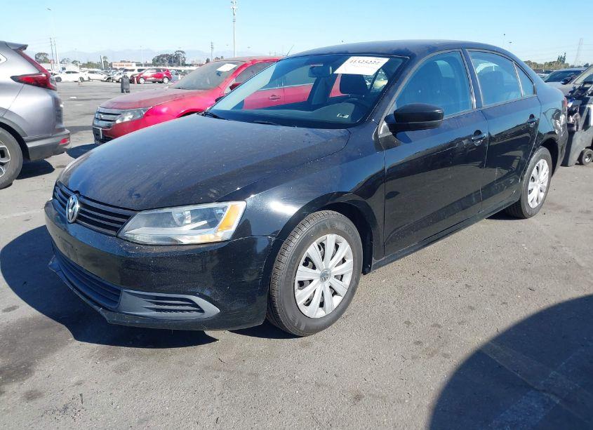 Photo 2 of 2013 Volkswagen Jetta 2.0L S (VIN 3VW2K7AJ9DM208266)