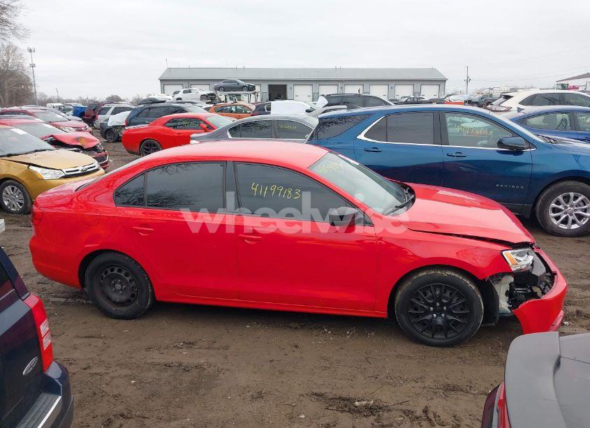 Photo 13 of 2013 Volkswagen Jetta 2.0L S (VIN 3VW2K7AJ9DM219526)