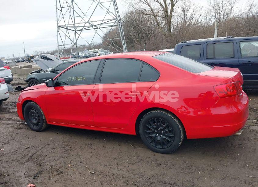 Photo 14 of 2013 Volkswagen Jetta 2.0L S (VIN 3VW2K7AJ9DM219526)