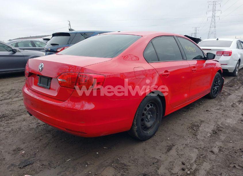 Photo 4 of 2013 Volkswagen Jetta 2.0L S (VIN 3VW2K7AJ9DM219526)