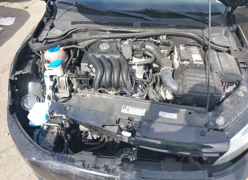 Photo 10 of 2013 Volkswagen Jetta 2.0L S (VIN 3VW2K7AJ9DM280634)