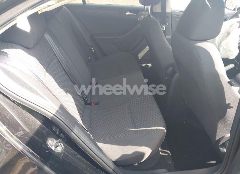 Photo 8 of 2013 Volkswagen Jetta 2.0L S (VIN 3VW2K7AJ9DM280634)