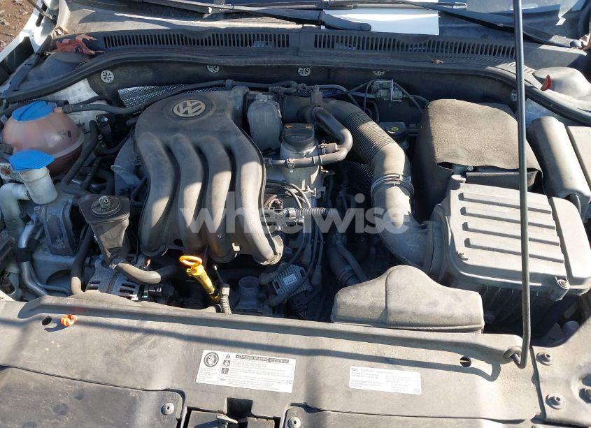 Photo 10 of 2013 Volkswagen Jetta 2.0L S (VIN 3VW2K7AJ9DM298566)