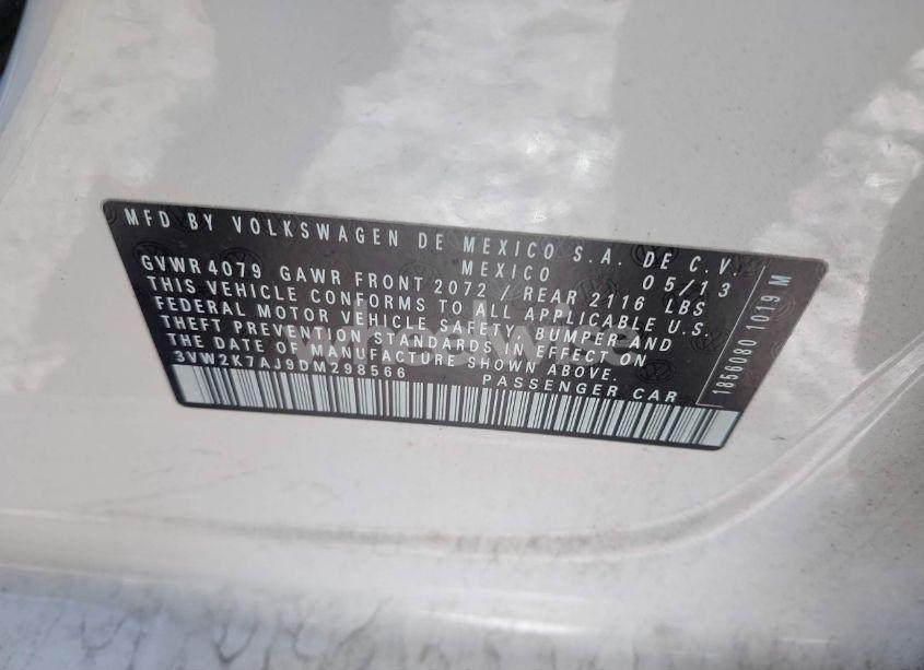 Photo 9 of 2013 Volkswagen Jetta 2.0L S (VIN 3VW2K7AJ9DM298566)