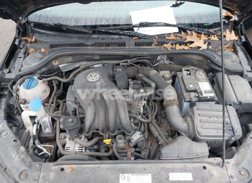Photo 10 of 2013 Volkswagen Jetta 2.0L S (VIN 3VW2K7AJ9DM362718)