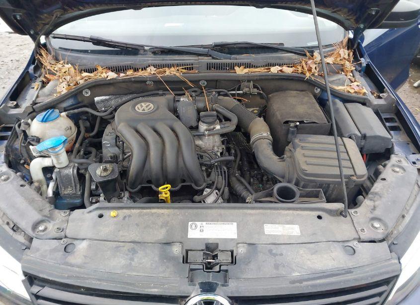 Photo 9 of 2014 Volkswagen Jetta 2.0L S (VIN 3VW2K7AJ9EM207538)