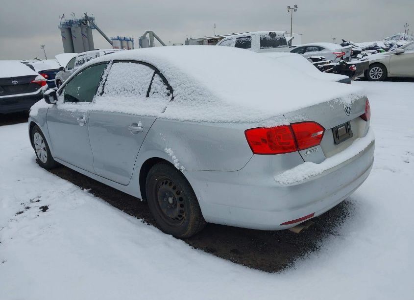 Photo 3 of 2014 Volkswagen Jetta 2.0L S (VIN 3VW2K7AJ9EM332023)