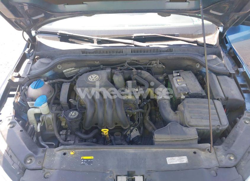 Photo 10 of 2015 Volkswagen Jetta 2.0L S (VIN 3VW2K7AJ9FM216984)