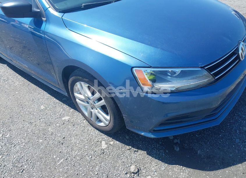 Photo 6 of 2015 Volkswagen Jetta 2.0L S (VIN 3VW2K7AJ9FM216984)