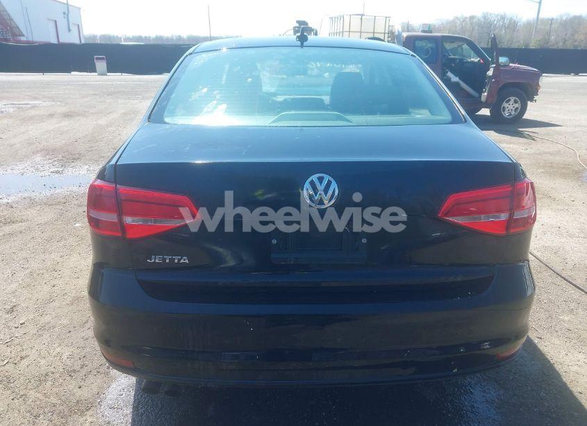 Photo 16 of 2015 Volkswagen Jetta 2.0L S (VIN 3VW2K7AJ9FM218718)