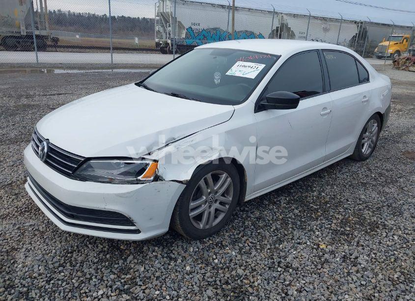 Photo 2 of 2015 Volkswagen Jetta 2.0L S (VIN 3VW2K7AJ9FM242811)