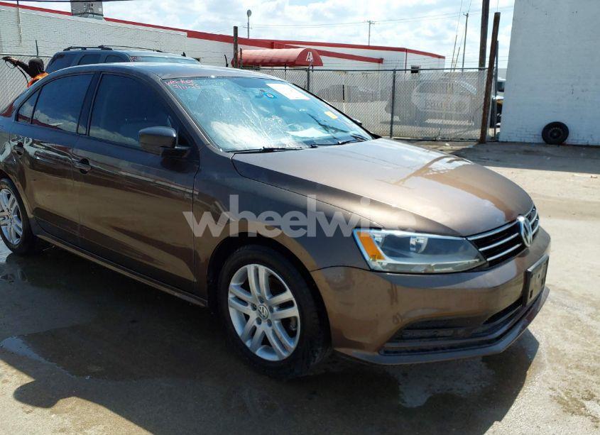 2015 Volkswagen Jetta 2.0L S (VIN 3VW2K7AJ9FM281222) main photo