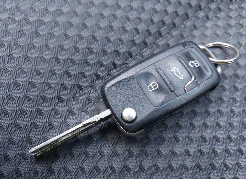 Photo 11 of 2011 Volkswagen Jetta 2.0L S (VIN 3VW2K7AJXBM058052)