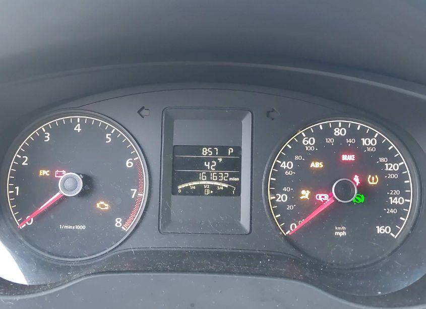 Photo 7 of 2011 Volkswagen Jetta 2.0L S (VIN 3VW2K7AJXBM058052)