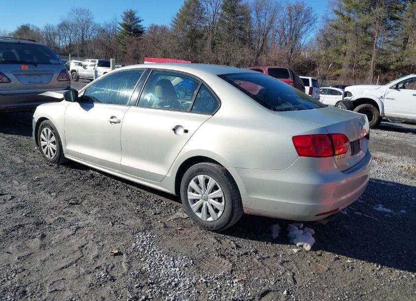 Photo 3 of 2011 Volkswagen Jetta SEDAN (VIN 3VW2K7AJXBM308082)