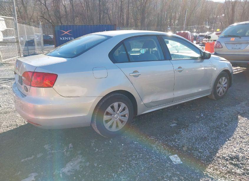 Photo 4 of 2011 Volkswagen Jetta SEDAN (VIN 3VW2K7AJXBM308082)