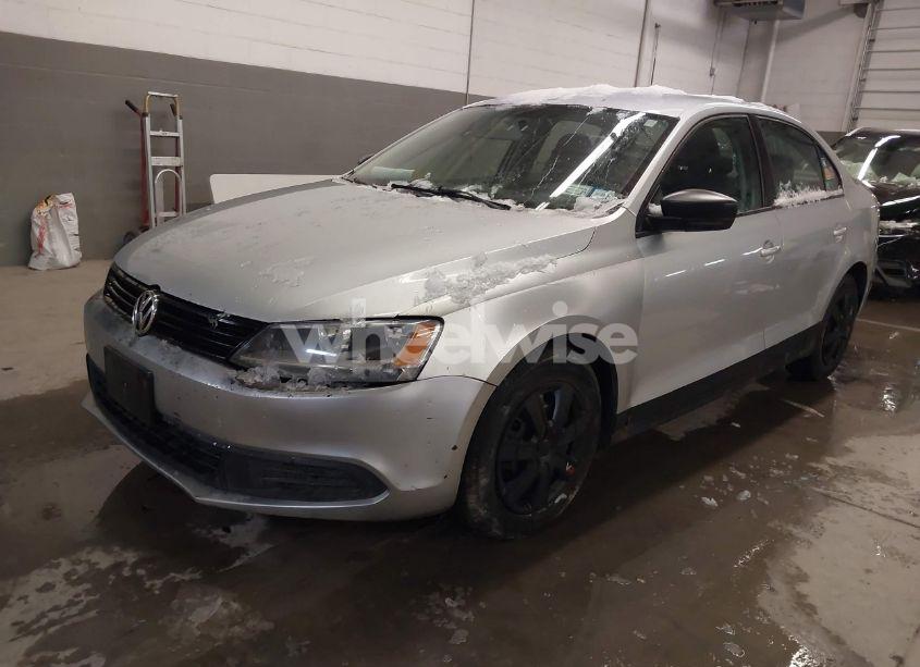 Photo 2 of 2012 Volkswagen Jetta 2.0L S (VIN 3VW2K7AJXCM306088)