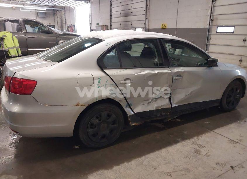 Photo 6 of 2012 Volkswagen Jetta 2.0L S (VIN 3VW2K7AJXCM306088)