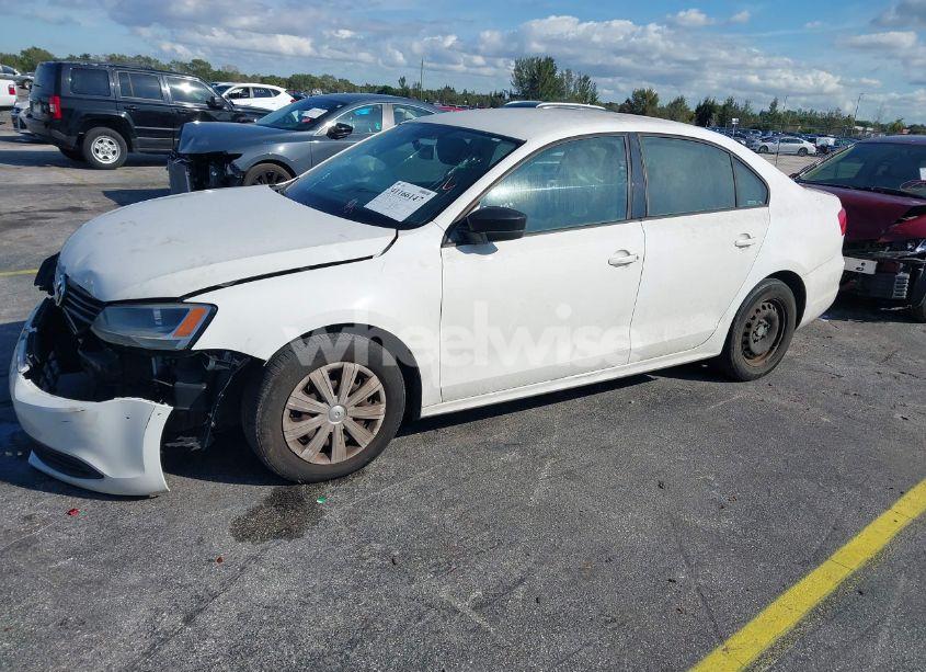 Photo 13 of 2012 Volkswagen Jetta 2.0L S (VIN 3VW2K7AJXCM370180)