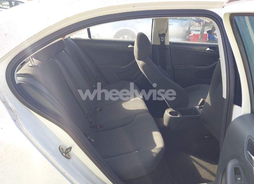 Photo 8 of 2012 Volkswagen Jetta 2.0L S (VIN 3VW2K7AJXCM370180)