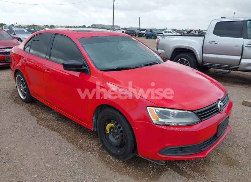 2012 Volkswagen Jetta 2.0L S (VIN 3VW2K7AJXCM412248) main photo