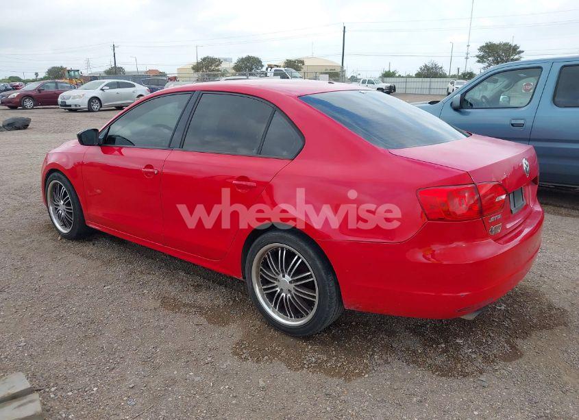 Photo 3 of 2012 Volkswagen Jetta 2.0L S (VIN 3VW2K7AJXCM412248)