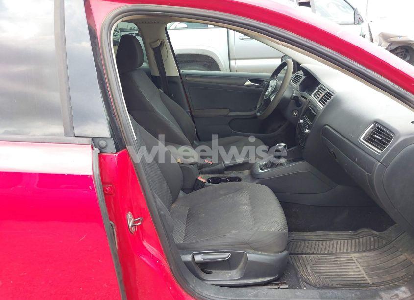 Photo 5 of 2012 Volkswagen Jetta 2.0L S (VIN 3VW2K7AJXCM412248)