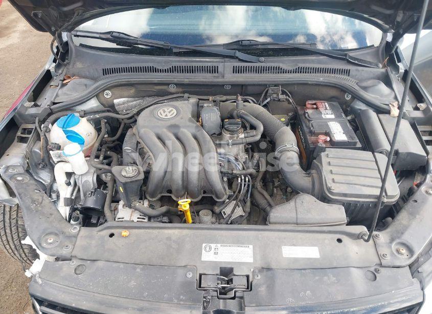 Photo 10 of 2013 Volkswagen Jetta 2.0L S (VIN 3VW2K7AJXDM240224)