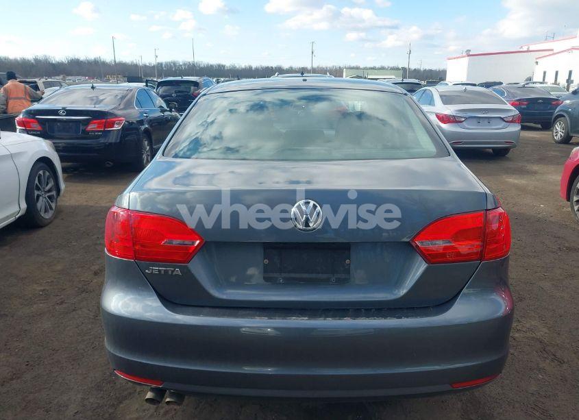 Photo 16 of 2013 Volkswagen Jetta 2.0L S (VIN 3VW2K7AJXDM240224)