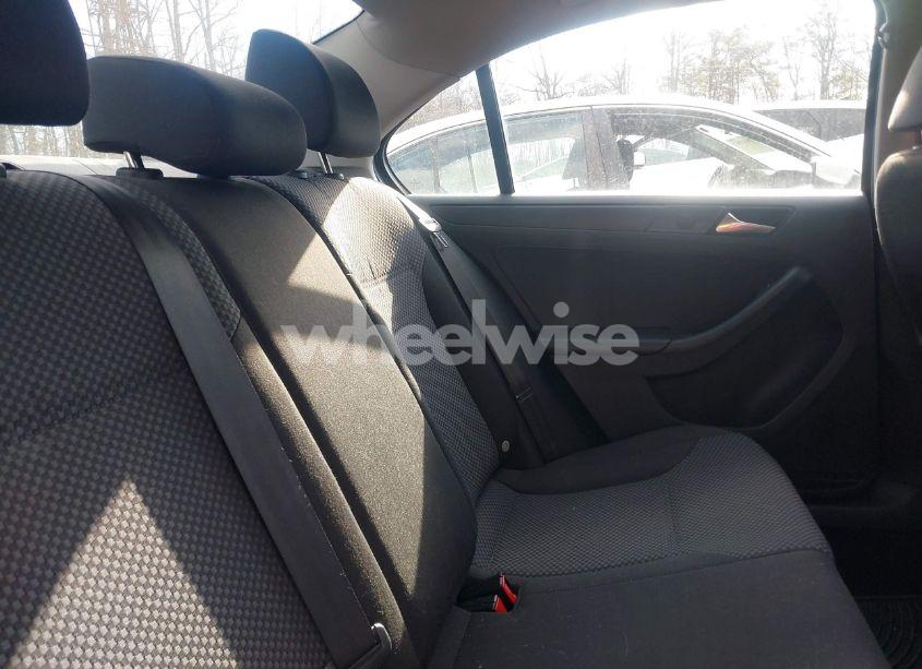 Photo 8 of 2013 Volkswagen Jetta 2.0L S (VIN 3VW2K7AJXDM240224)