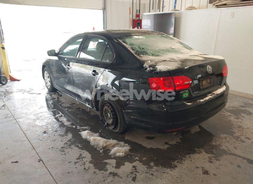 Photo 3 of 2013 Volkswagen Jetta 2.0L S (VIN 3VW2K7AJXDM259517)