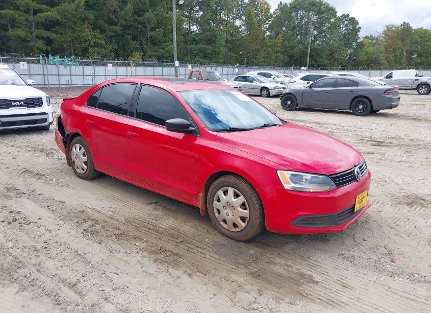 2013 Volkswagen Jetta 2.0L S (VIN 3VW2K7AJXDM260652) main photo