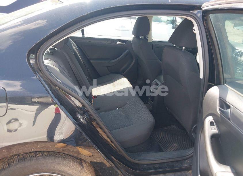 Photo 8 of 2013 Volkswagen Jetta 2.0L S (VIN 3VW2K7AJXDM267682)