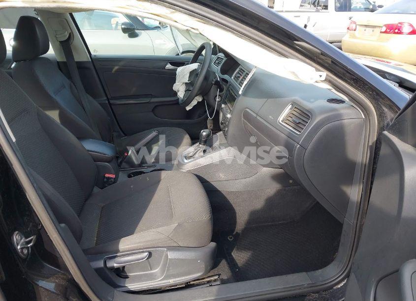 Photo 5 of 2013 Volkswagen Jetta 2.0L S (VIN 3VW2K7AJXDM301247)