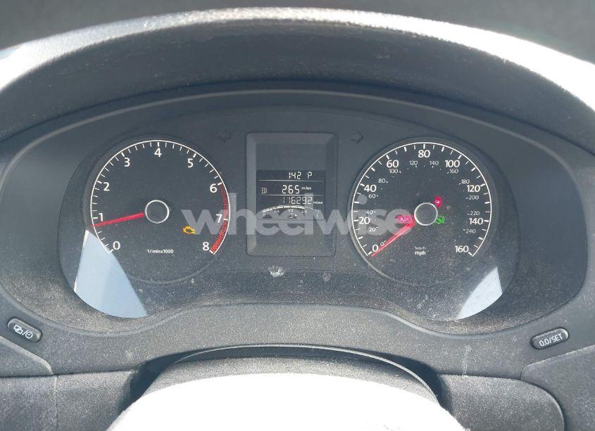 Photo 7 of 2013 Volkswagen Jetta 2.0L S (VIN 3VW2K7AJXDM304617)