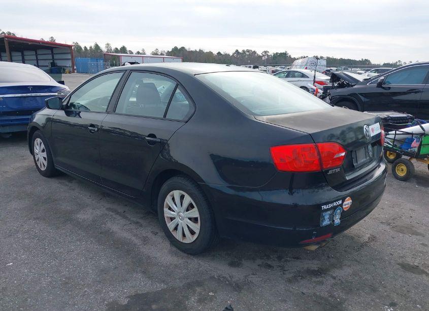 Photo 3 of 2013 Volkswagen Jetta 2.0L S (VIN 3VW2K7AJXDM311907)