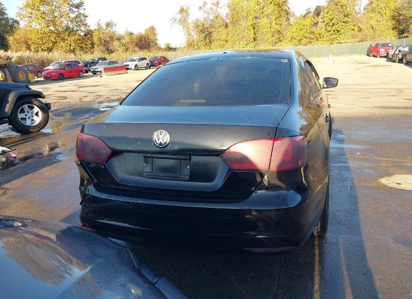 Photo 16 of 2013 Volkswagen Jetta 2.0L S (VIN 3VW2K7AJXDM404216)