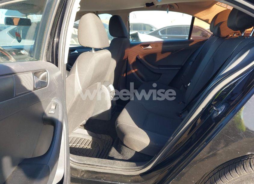 Photo 8 of 2014 Volkswagen Jetta 2.0L S (VIN 3VW2K7AJXEM207161)