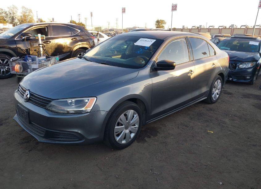 Photo 2 of 2014 Volkswagen Jetta 2.0L S (VIN 3VW2K7AJXEM237468)